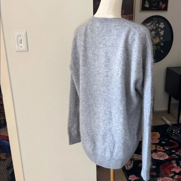 LIKE NEW • NORDSTROM • 100% CASHMERE • size medium - Picture 4 of 5